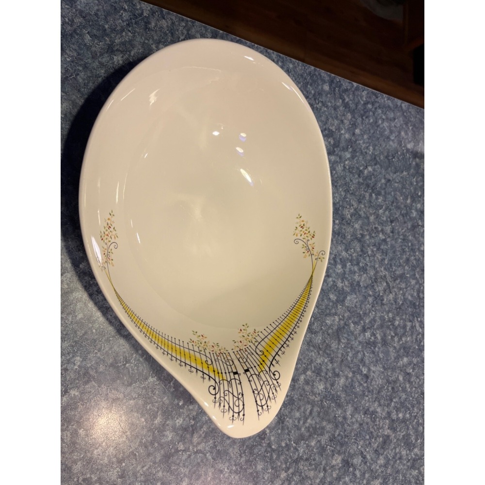 Hall MCM Hallcraft by Eva Zeisel Buckingham Palace Pattern handled serving bowl